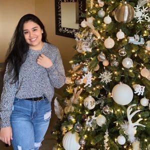 Meet your Posher, Andrea